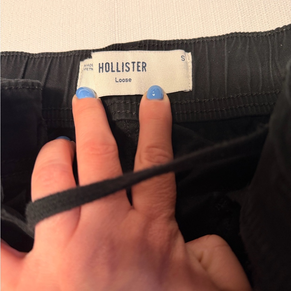 Hollister Black Wide-Leg Cargo Pants - Picture 7 of 8